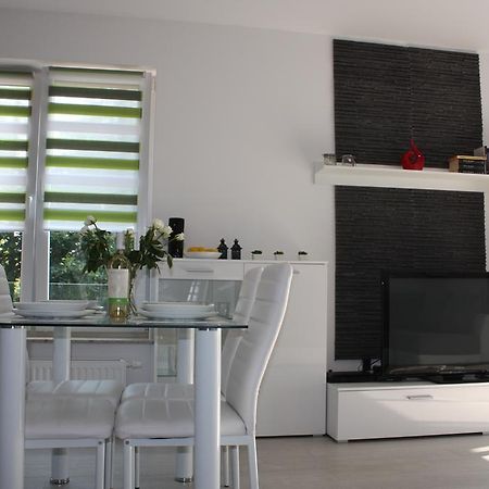 U-Stay Bond Apartament โควอบเซก ภายนอก รูปภาพ