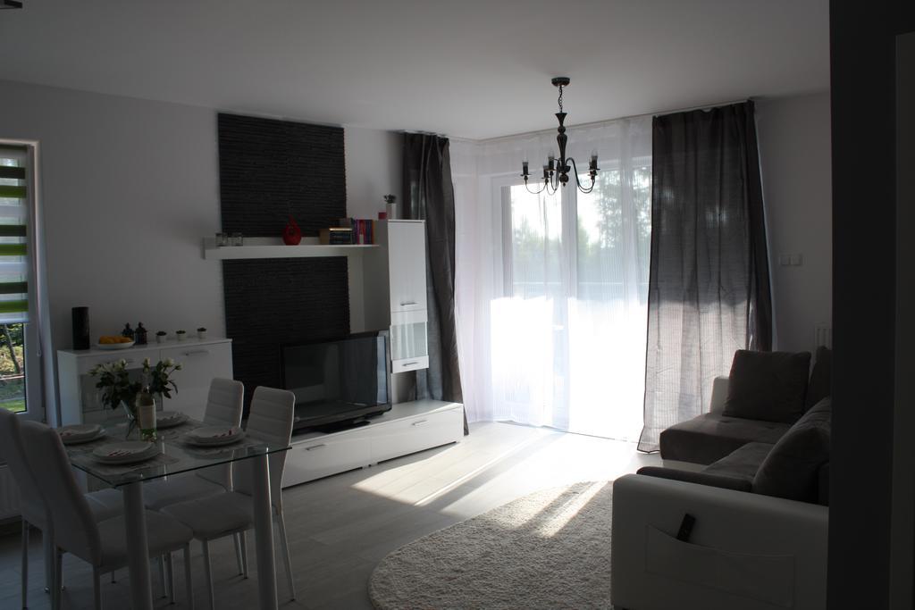 U-Stay Bond Apartament โควอบเซก ภายนอก รูปภาพ