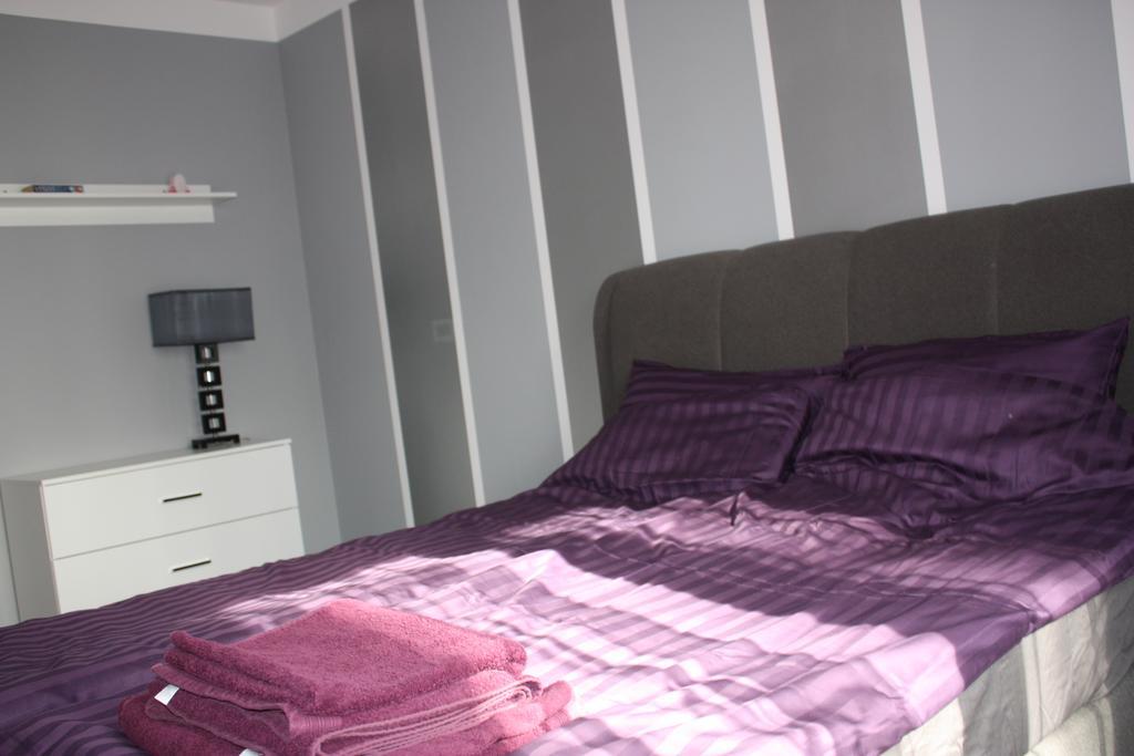 U-Stay Bond Apartament โควอบเซก ภายนอก รูปภาพ